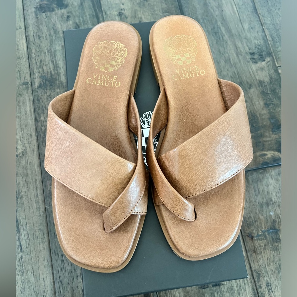 Vince Camuto Ve-Ondrea Sandal, Size 8, New with Box